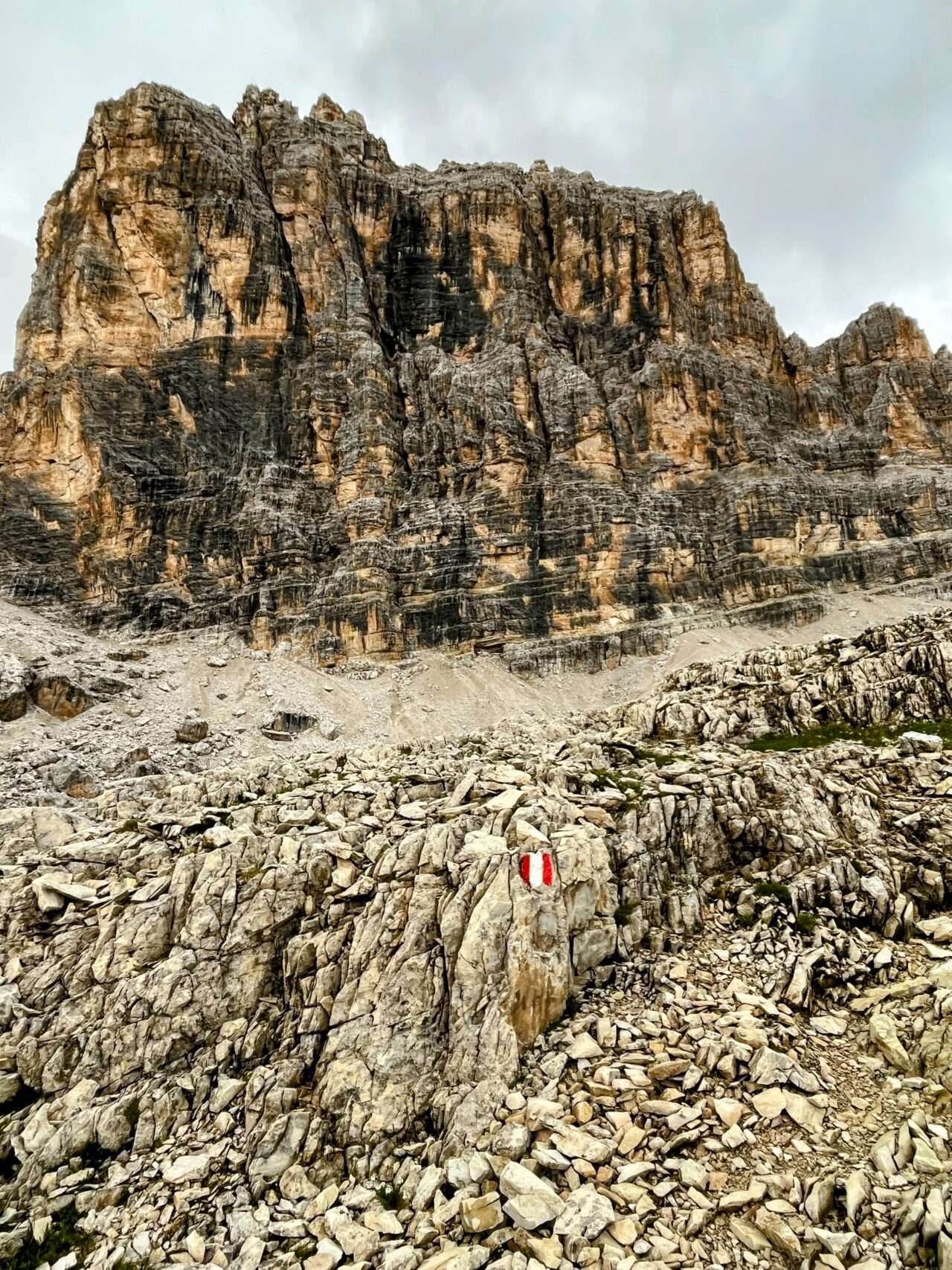 wanderung_dolomiten_hoehenweg_1_etappe_3_rifugio_lavarella_rifugio_lagazuoi_