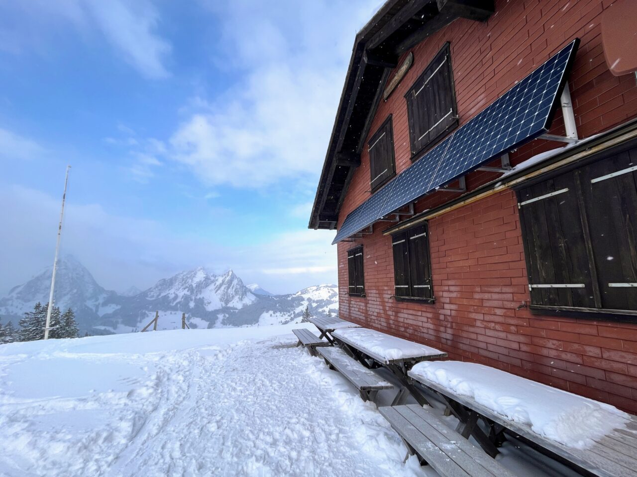 schneeschuhwanderung-furggelenstock-_IMG_9255