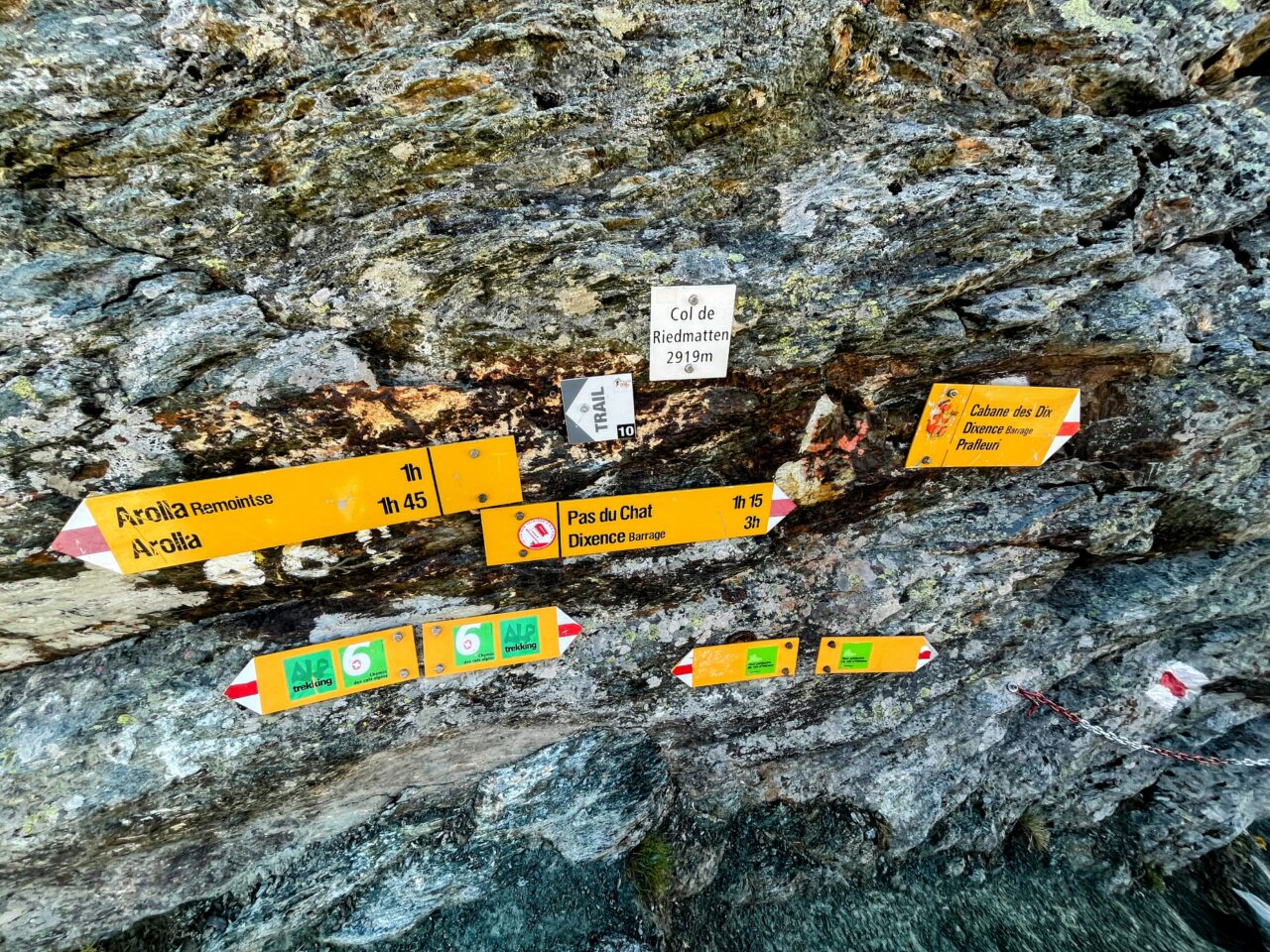 wanderung_alpenpaesseweg_etappe_27_arolla_cabane_de_dix_
