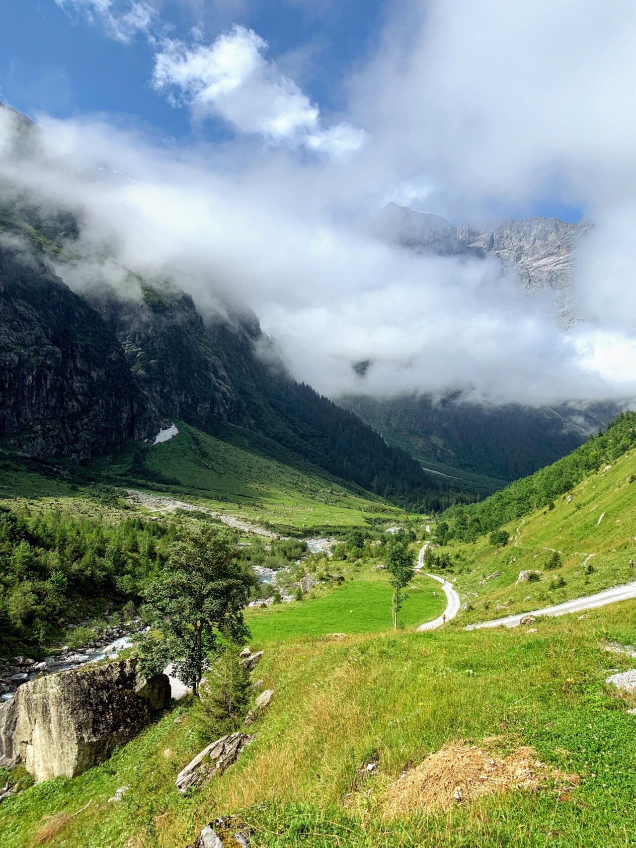 Wanderung-zur-Fuerenalp-