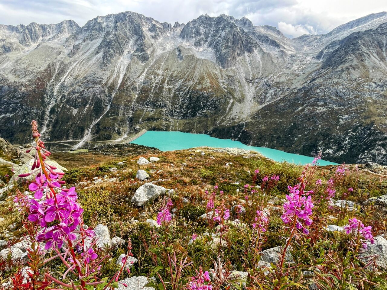 wanderung_5_huetten_panoramaweg_uri_
