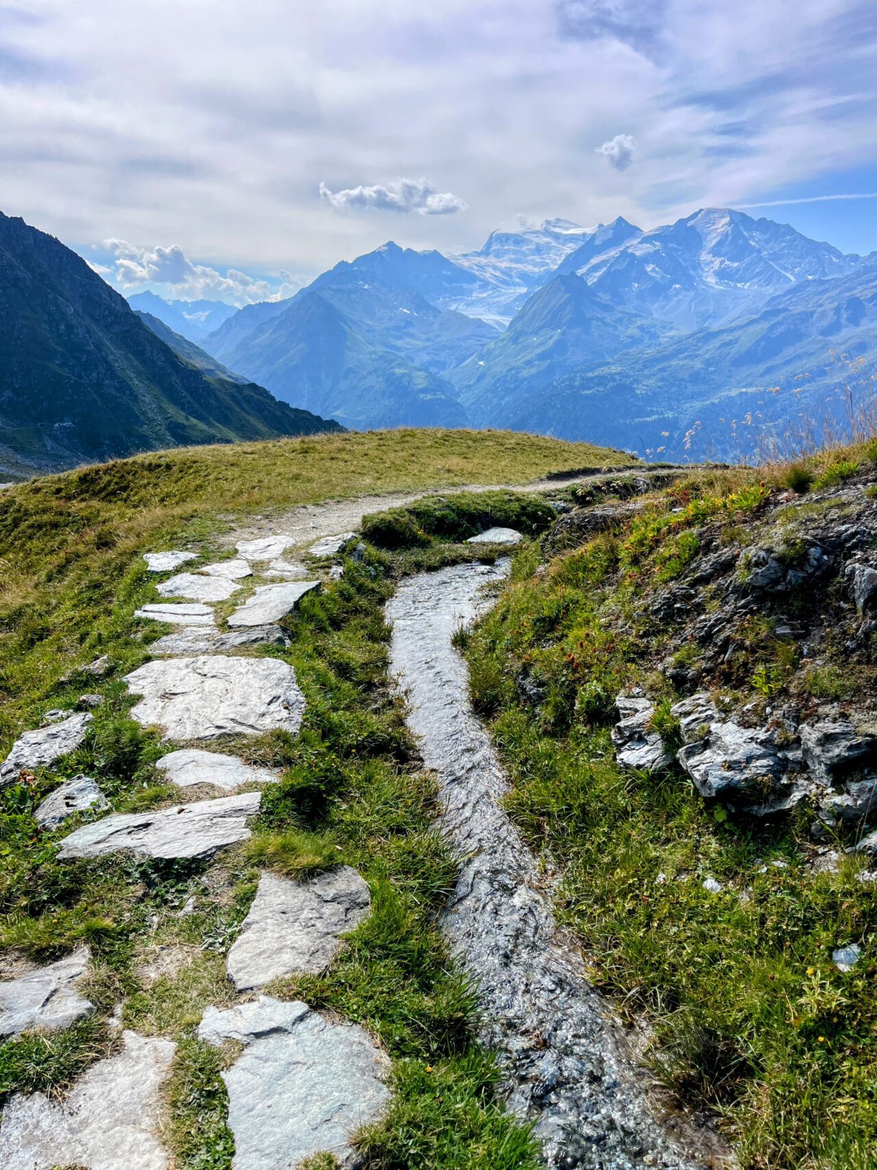 wanderung_alpenpaesseweg_etappe_cabane_de_louvie_verbier_