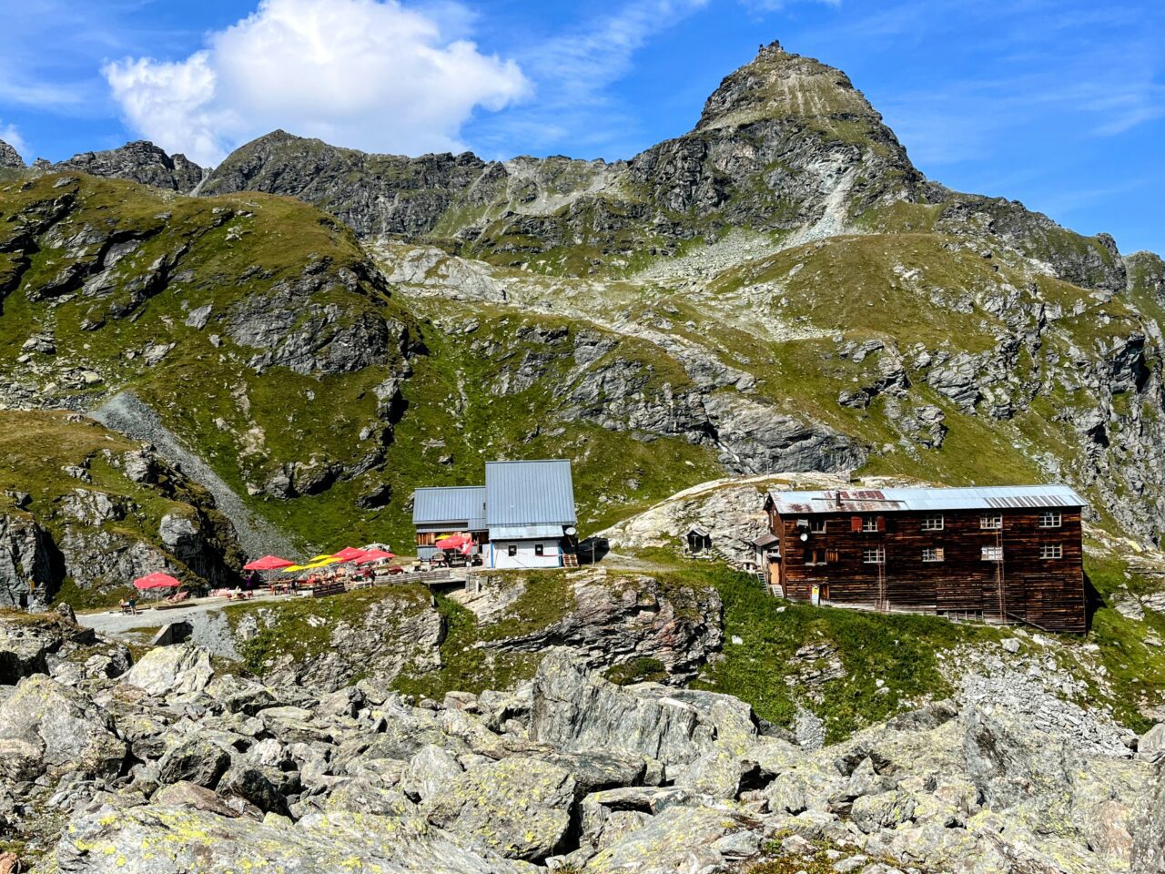 wanderung_alpenpaesseweg_etappe_28_cabane_de_dix_cabane_de_prafleuri_