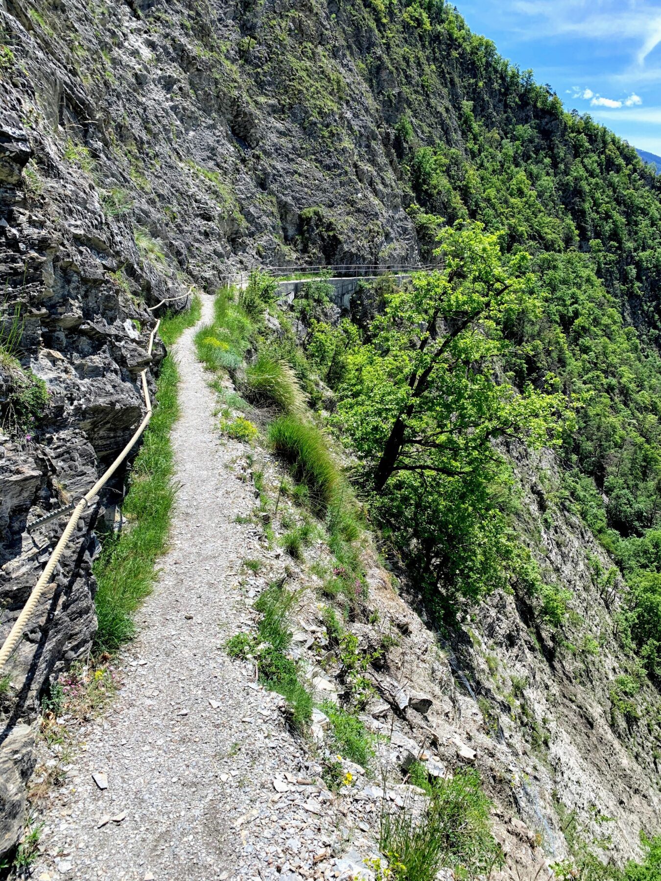 wanderung_bisse_sillonin_lac_souterrain_