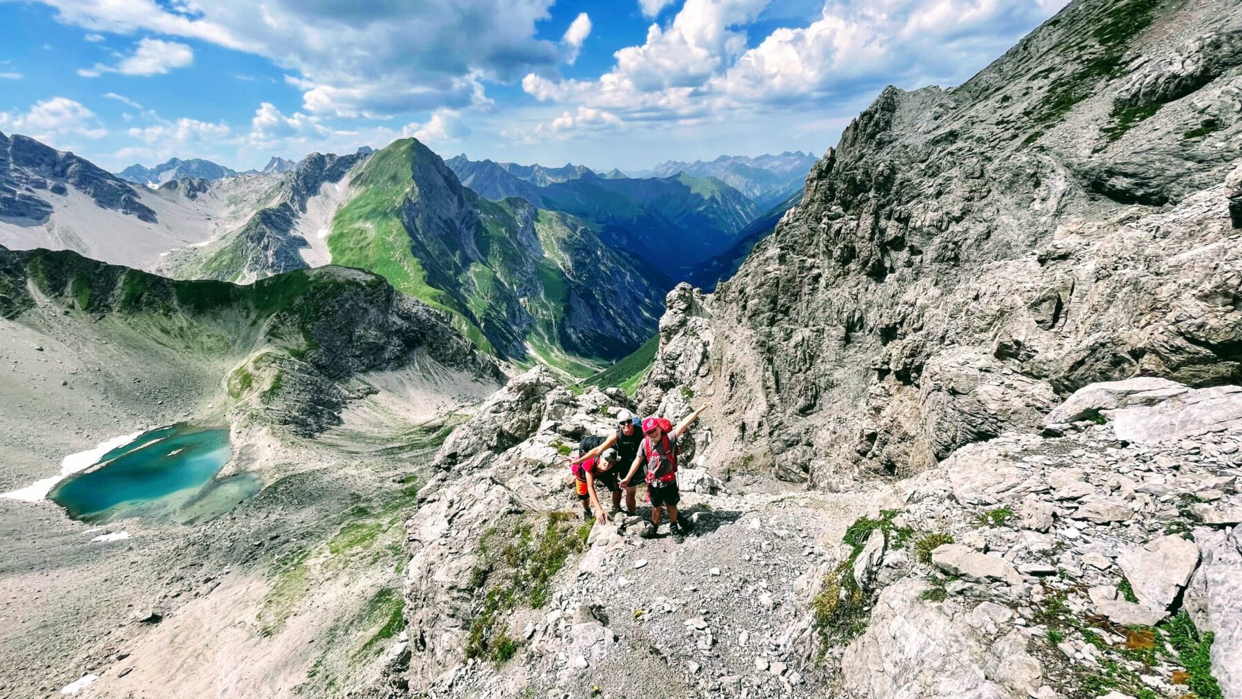 alpenueberquerung_mit-kindern_tag_3_madau_wuerttemberger_haus_