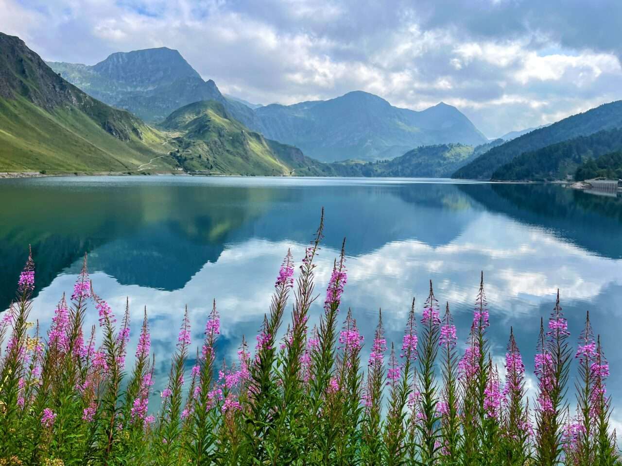 wanderung_ritomsee_lago_di_tom_cadagnosee_
