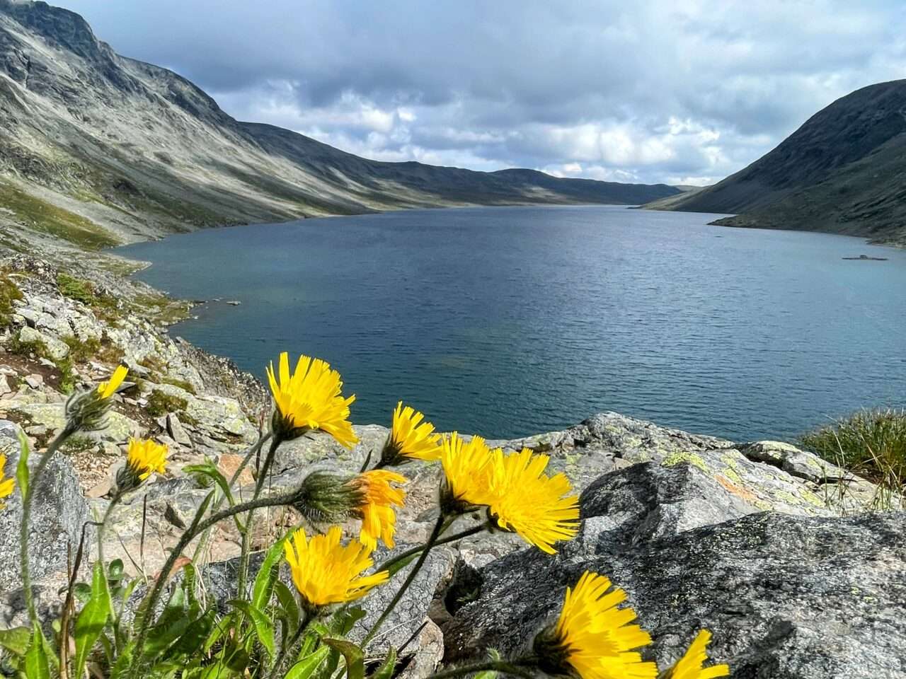jotunheimen_wanderung_memurubu_besseggen_gjendesheim_