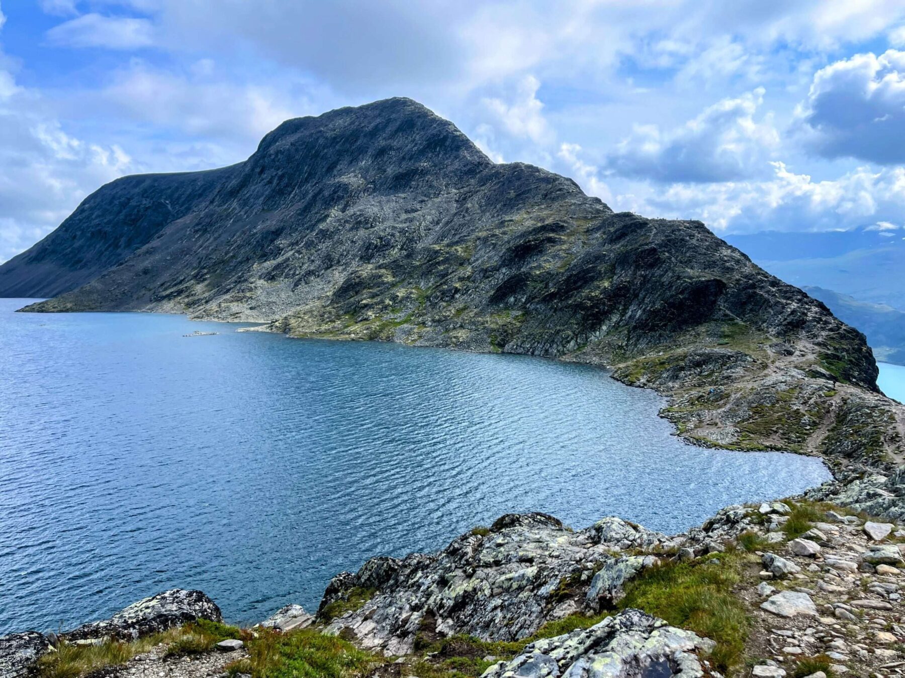 jotunheimen_wanderung_memurubu_besseggen_gjendesheim_