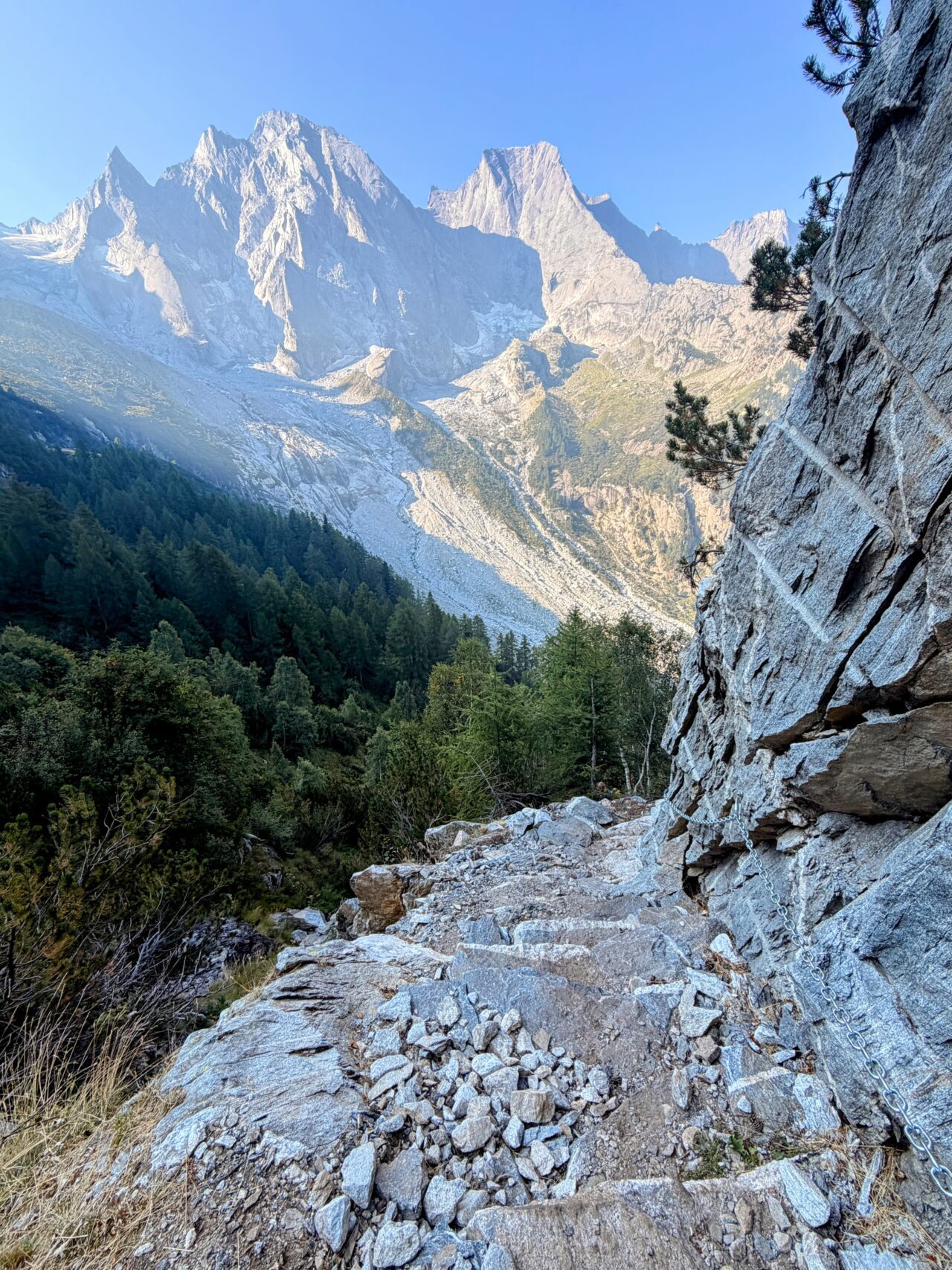 wanderung_sentiero_alpino_bregaglia_sciorahuette_sasc_furae_huette__IMG_0434