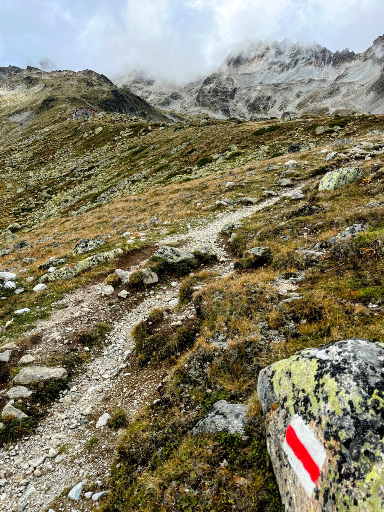 wanderung_bernina_trek_tag_1_madulain_eschahuette_
