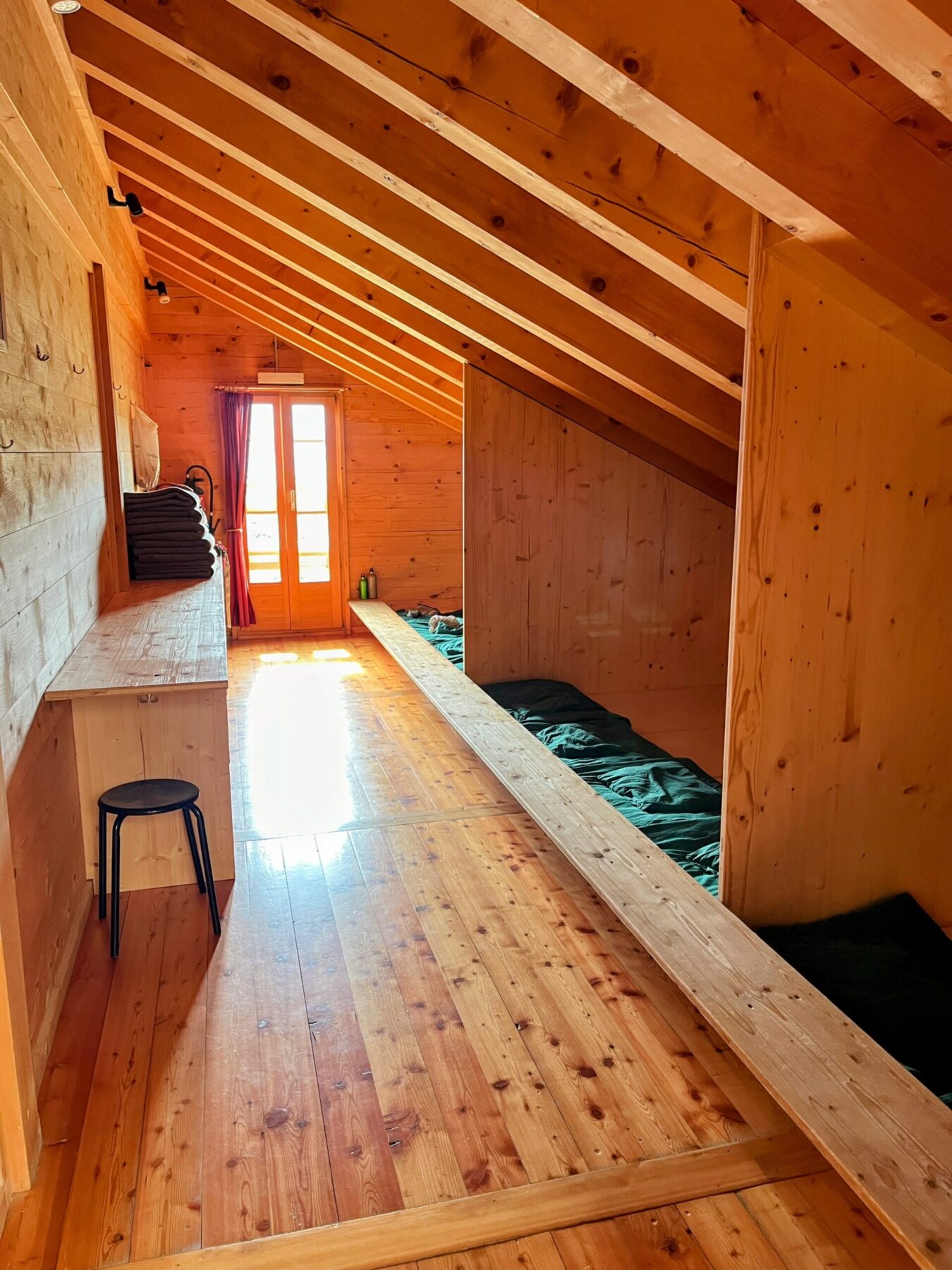 wanderung_alpenpaesseweg_etappe_29_cabane_de_prafleuri_cabane_de_louvie_