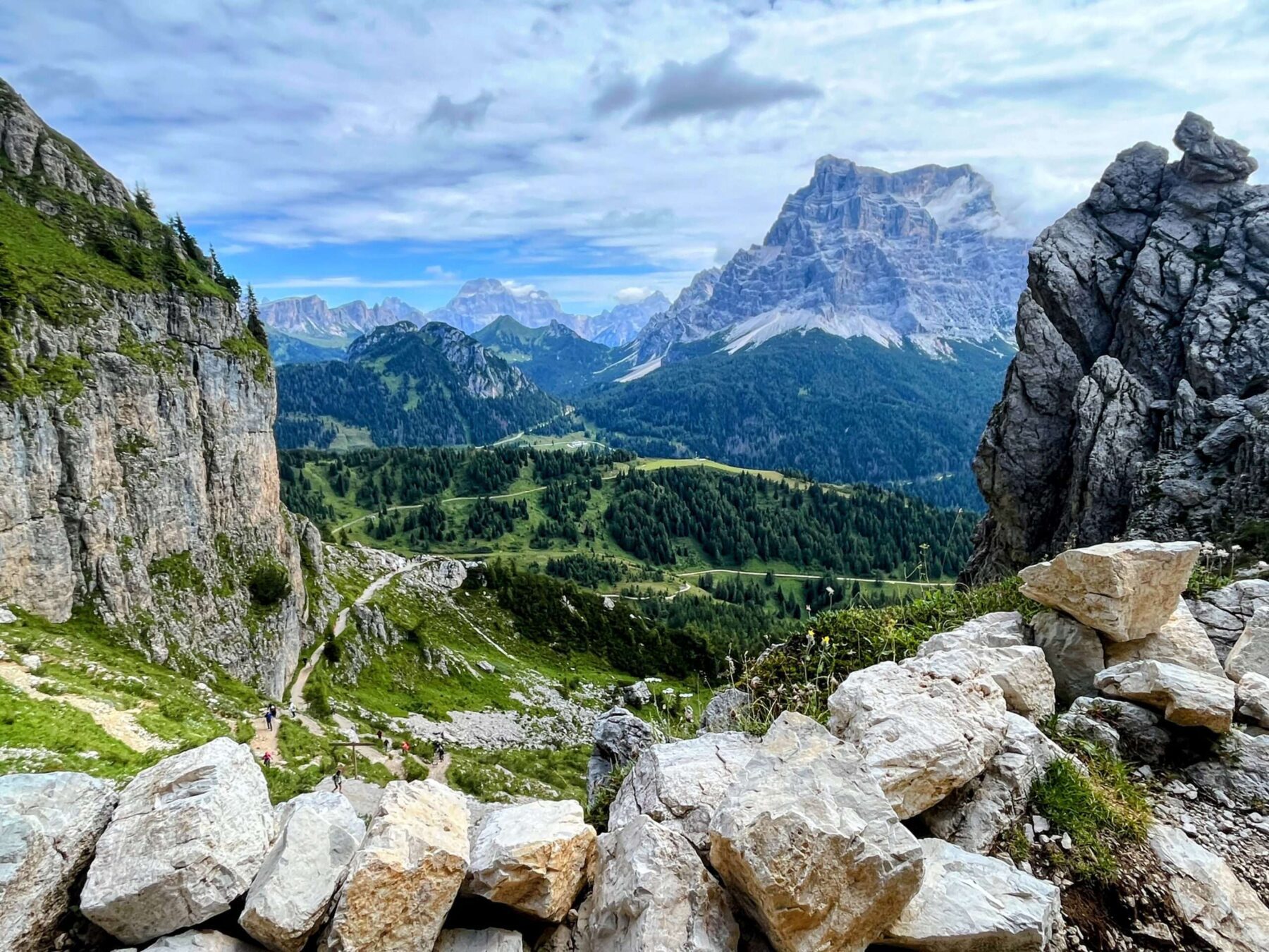 wanderung_dolomiten_hoehenweg_nr_1_etappe_6_passo_staulanza_rifugio_tissi_