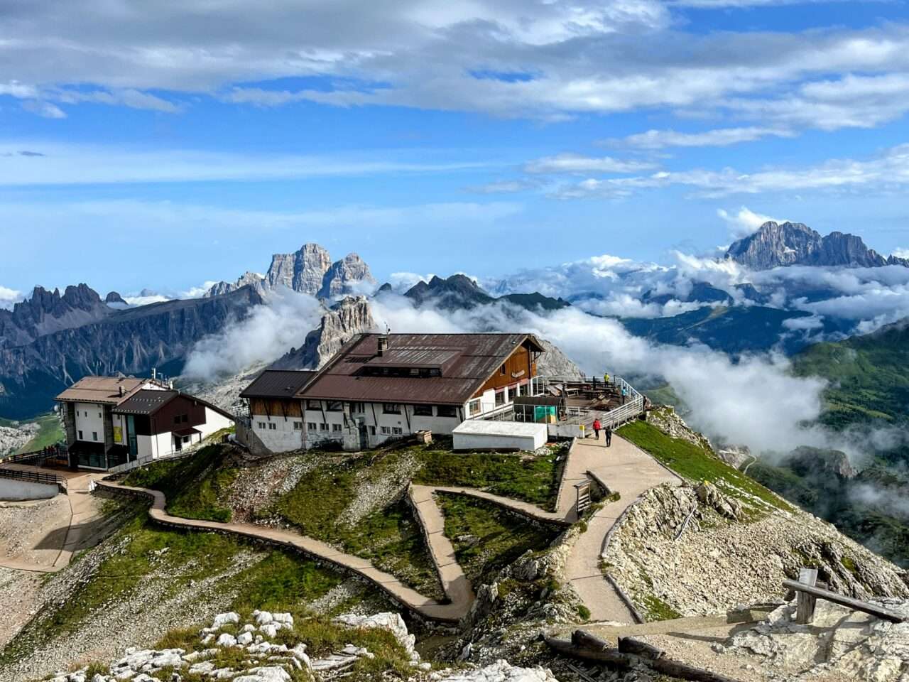 wanderung_dolomiten_hoehenweg_1_etappe_3_rifugio_lavarella_rifugio_lagazuoi_