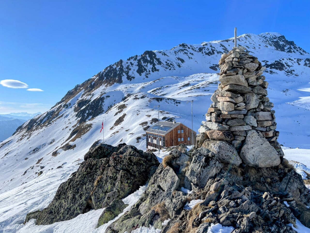 schneeschuhwanderung_berguen_keschhuette_