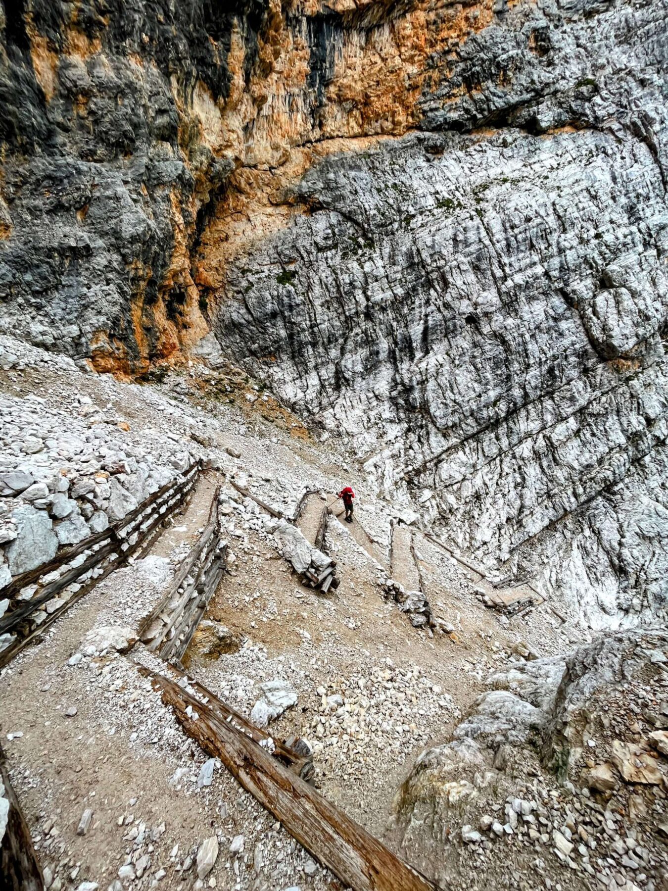 wanderung_dolomiten_hoehenweg_1_etappe_3_rifugio_lavarella_rifugio_lagazuoi_
