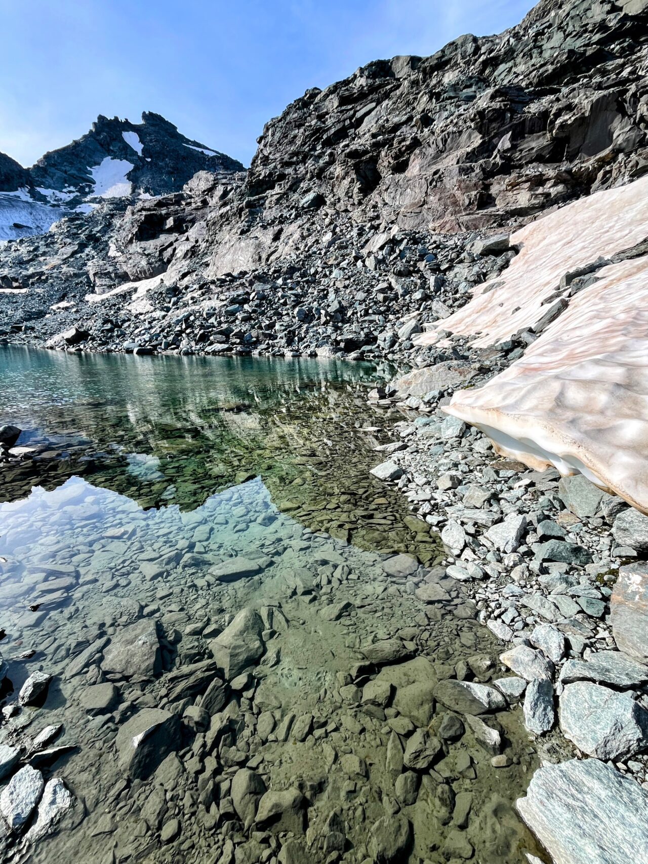 wanderung_alpenpaesseweg_etappe_29_cabane_de_prafleuri_cabane_de_louvie_