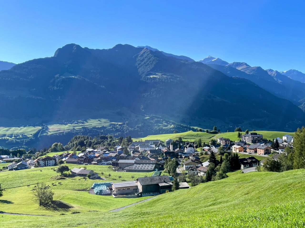 Alpenpässeweg_etappe_8_vella_lumein_