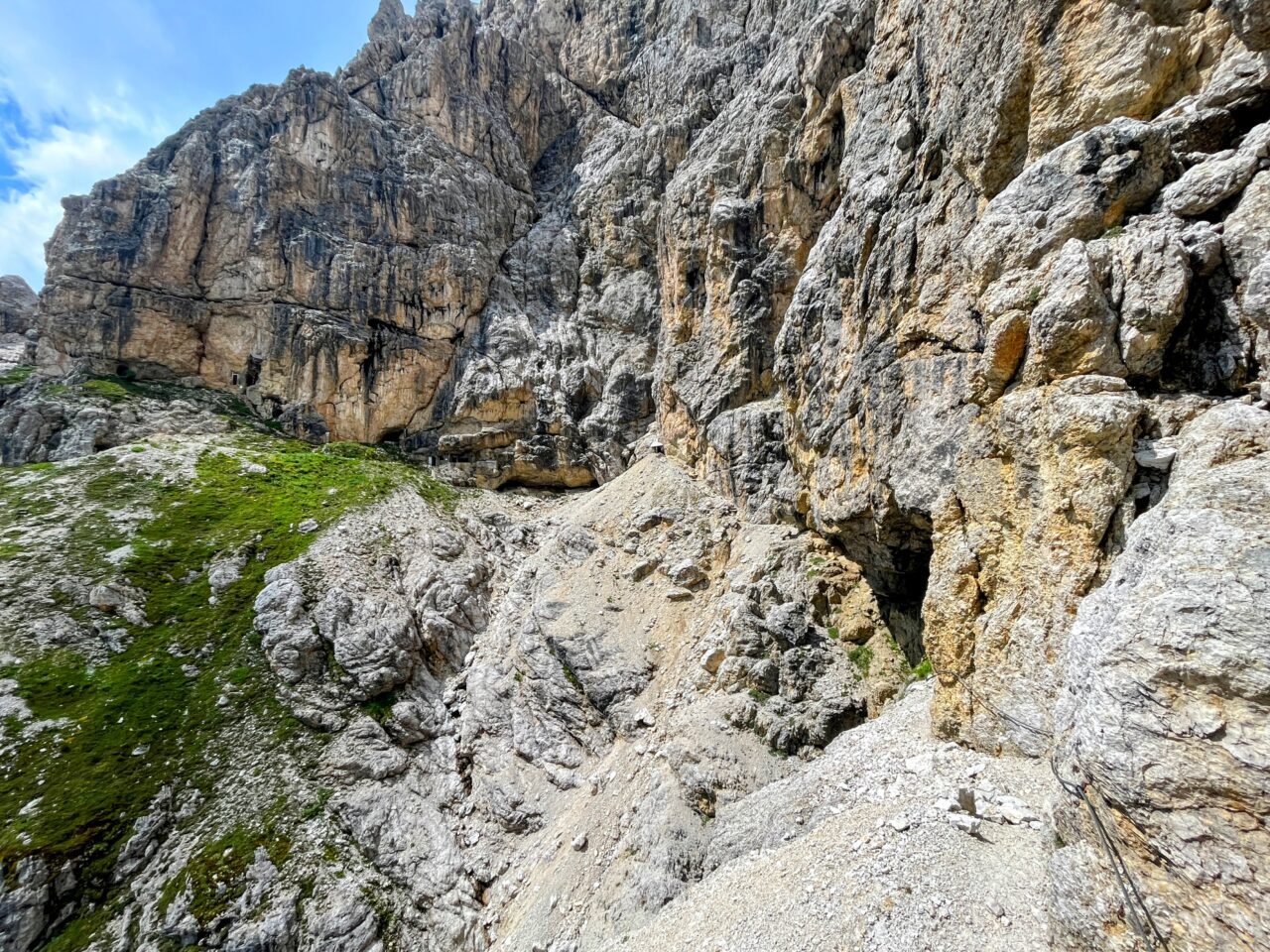 klettersteig_kaiserjägersteig_lagazuoi_tunnel_