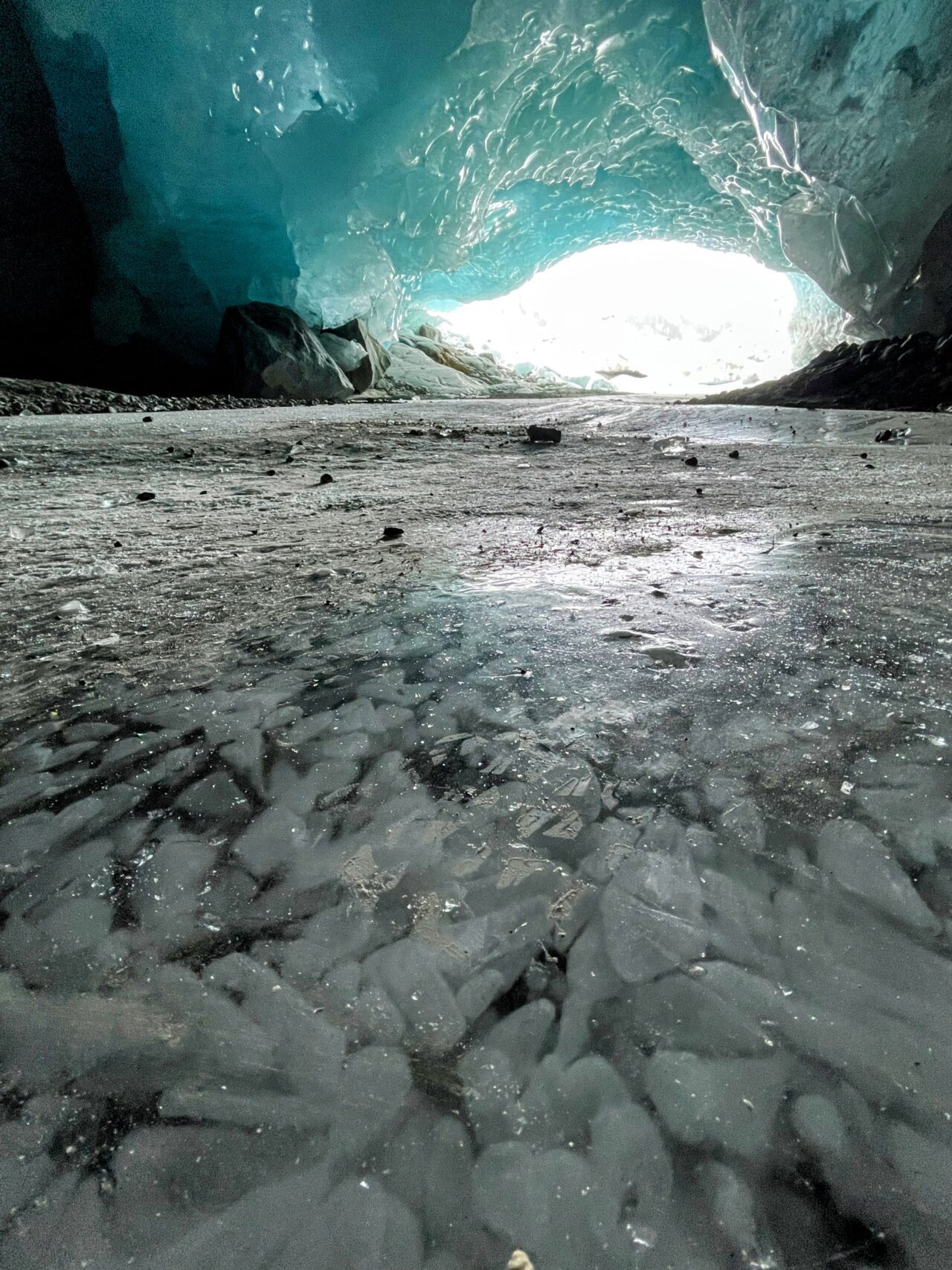 schneeschuhwanderung_gletscherhoehle_morteratschgletscher__IMG_7016