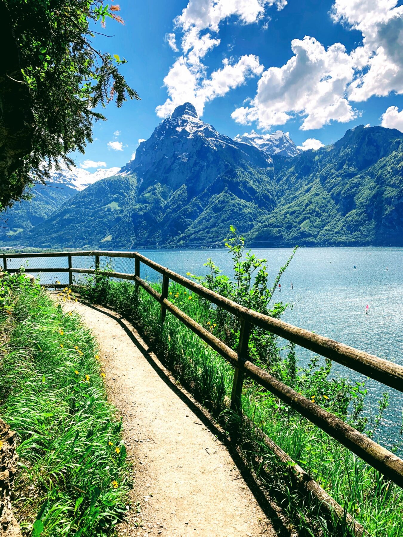 wanderung_weg_der_schweiz_brunnen_flueelen_