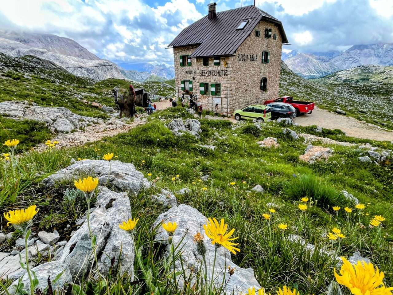 wanderung_dolomiten_hoehenweg_1_etappe_1_pragser_wildsee_rifugio_sennes_