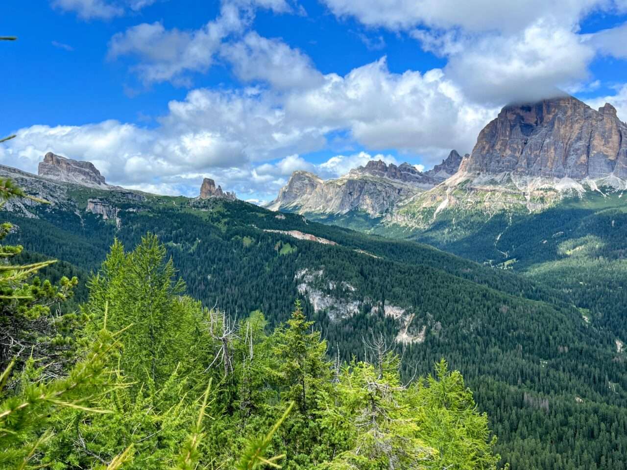 wanderung_dolomiten_hoehenweg_nr_1_etappe_5_rifugio_cinque_torri_rifugio_aquileia_