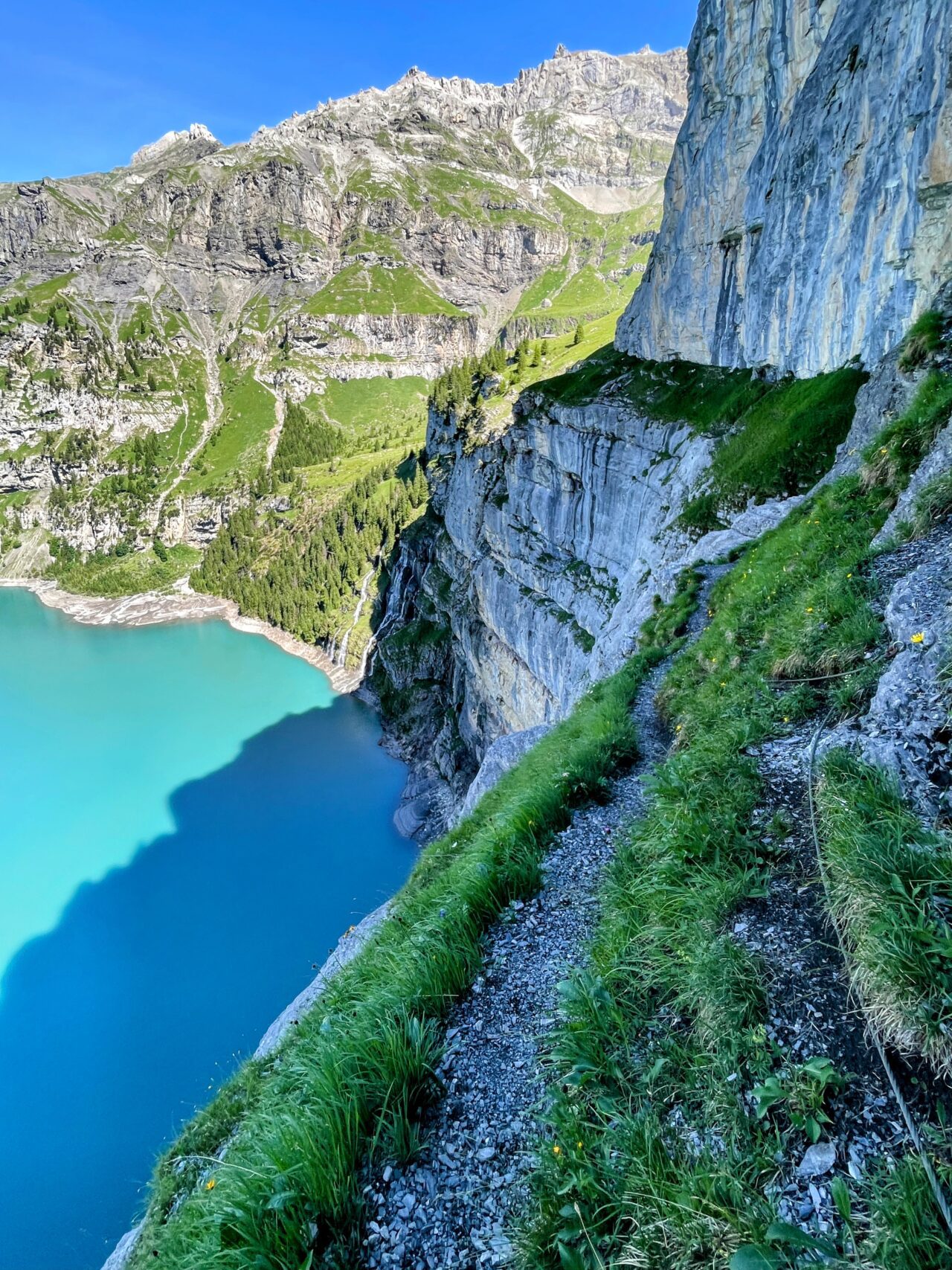 wanderung_fruendenhuette_fruendenschnur_panoramaweg_oeschinensee_heubergrunde_kandersteg_
