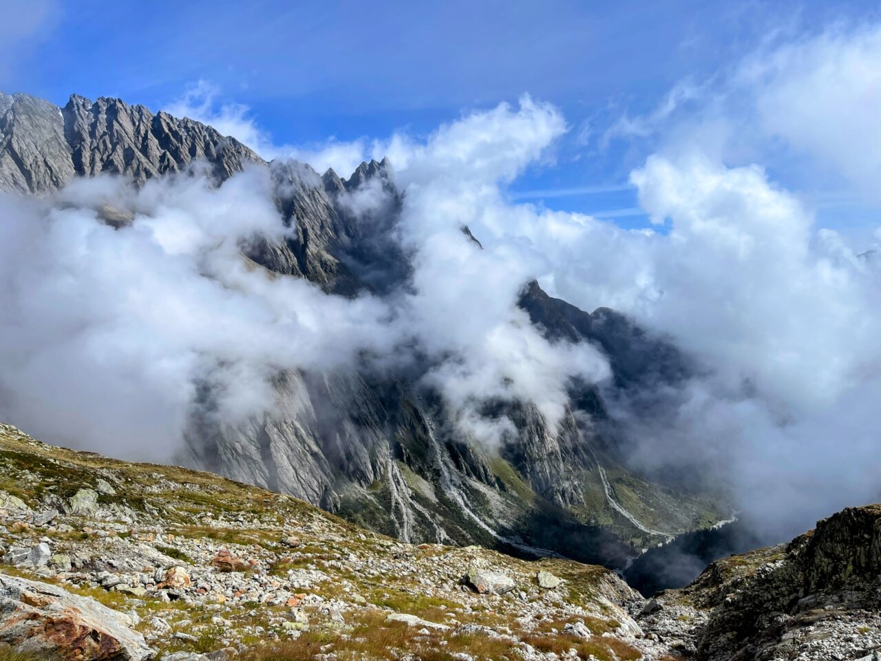 wanderung_5_huetten_panoramaweg_uri_