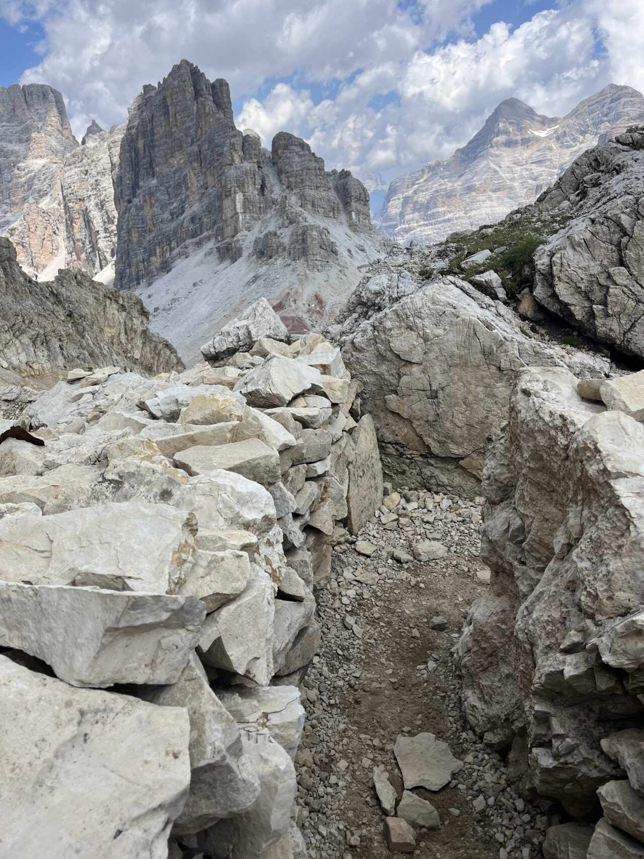 klettersteig_kaiserjägersteig_lagazuoi_tunnel_