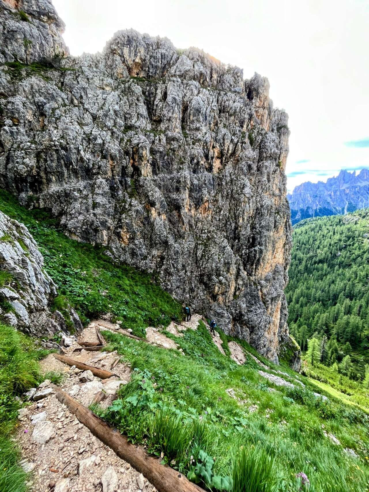wanderung_dolomiten_hoehenweg_nr_1_etappe_5_rifugio_cinque_torri_rifugio_aquileia_