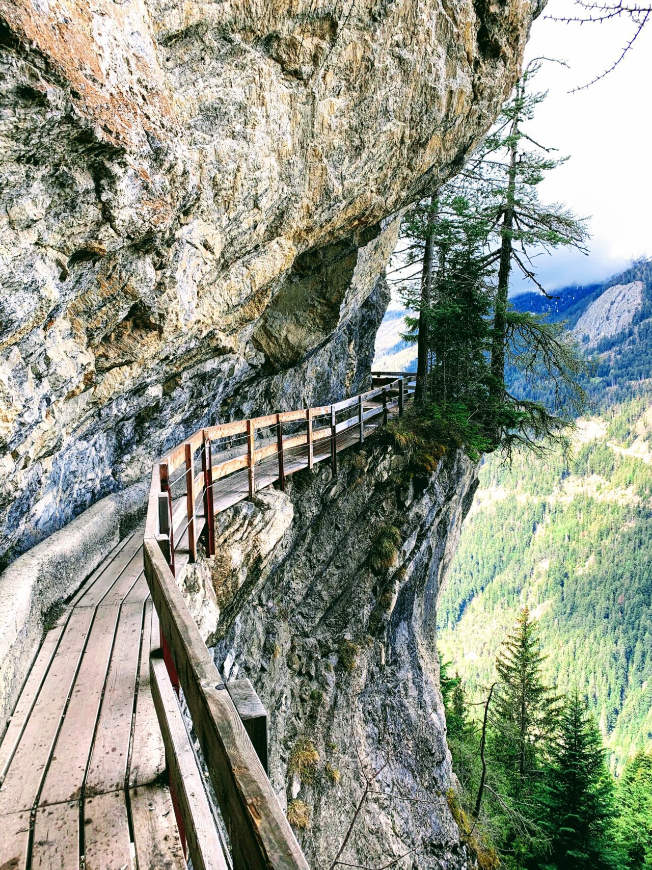 wanderung_crans_montana_bisse_du_ro_