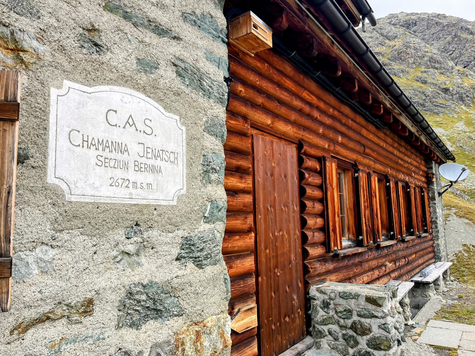 wanderung_bernina_trek_tag_2_eschahuette_jenatschuette_