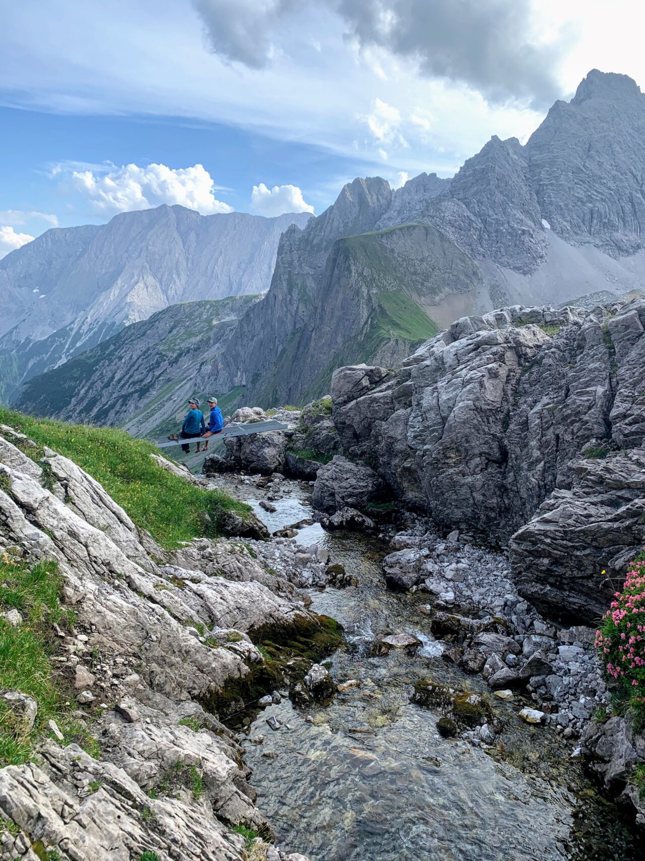 alpenueberquerung_mit-kindern_tag_3_madau_wuerttemberger_haus_
