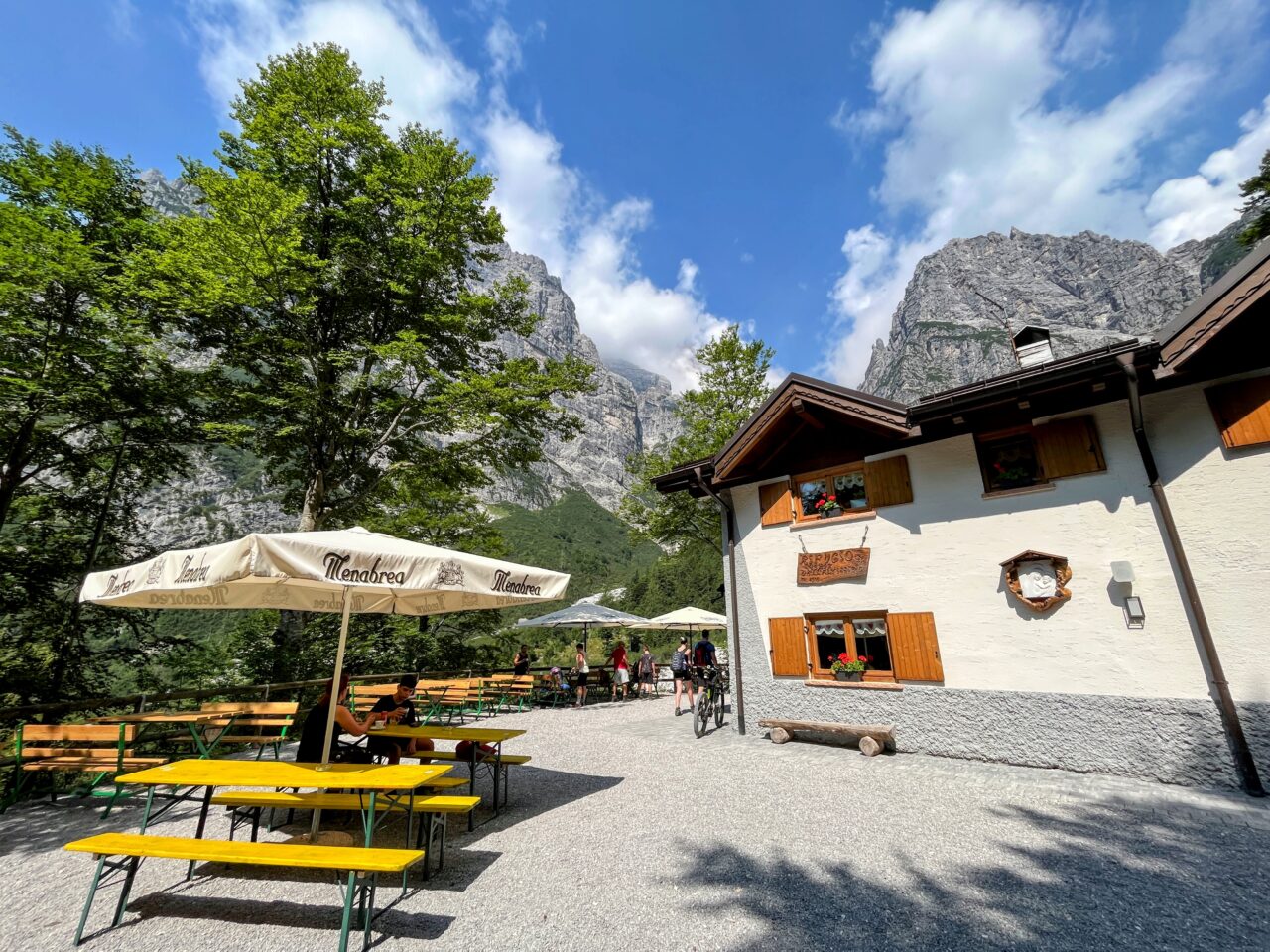 wanderung-rifugio-dell-altissimo-rifugio-selvata-