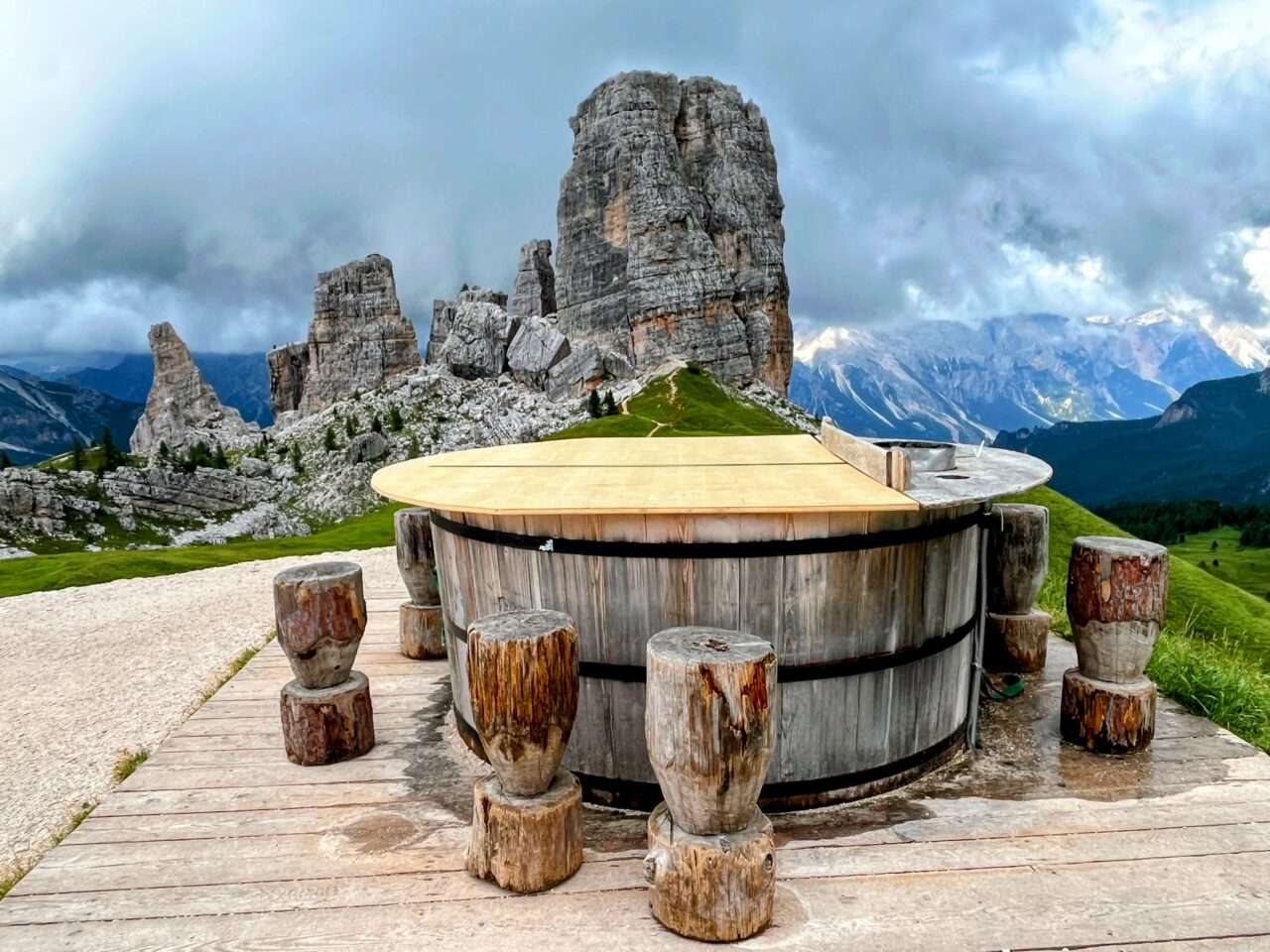 wanderung_dolomiten_hoehenweg_1_etappe_4_rifugio_lagazuoi_rifugio_cinque_torri_