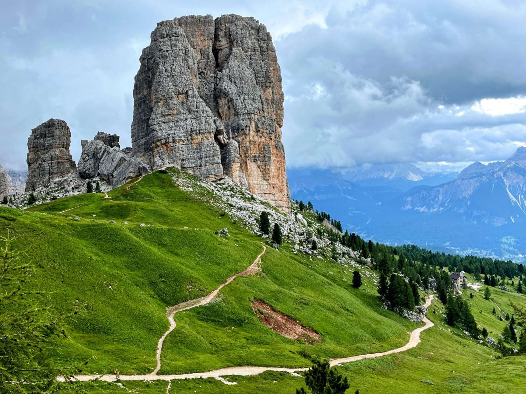 wanderung_dolomiten_hoehenweg_1_etappe_4_rifugio_lagazuoi_rifugio_cinque_torri_