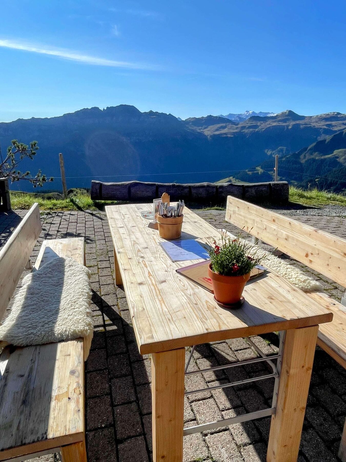 wanderung_7_gipfel_tour_maschgenkamm_spitzmeilenhütte_