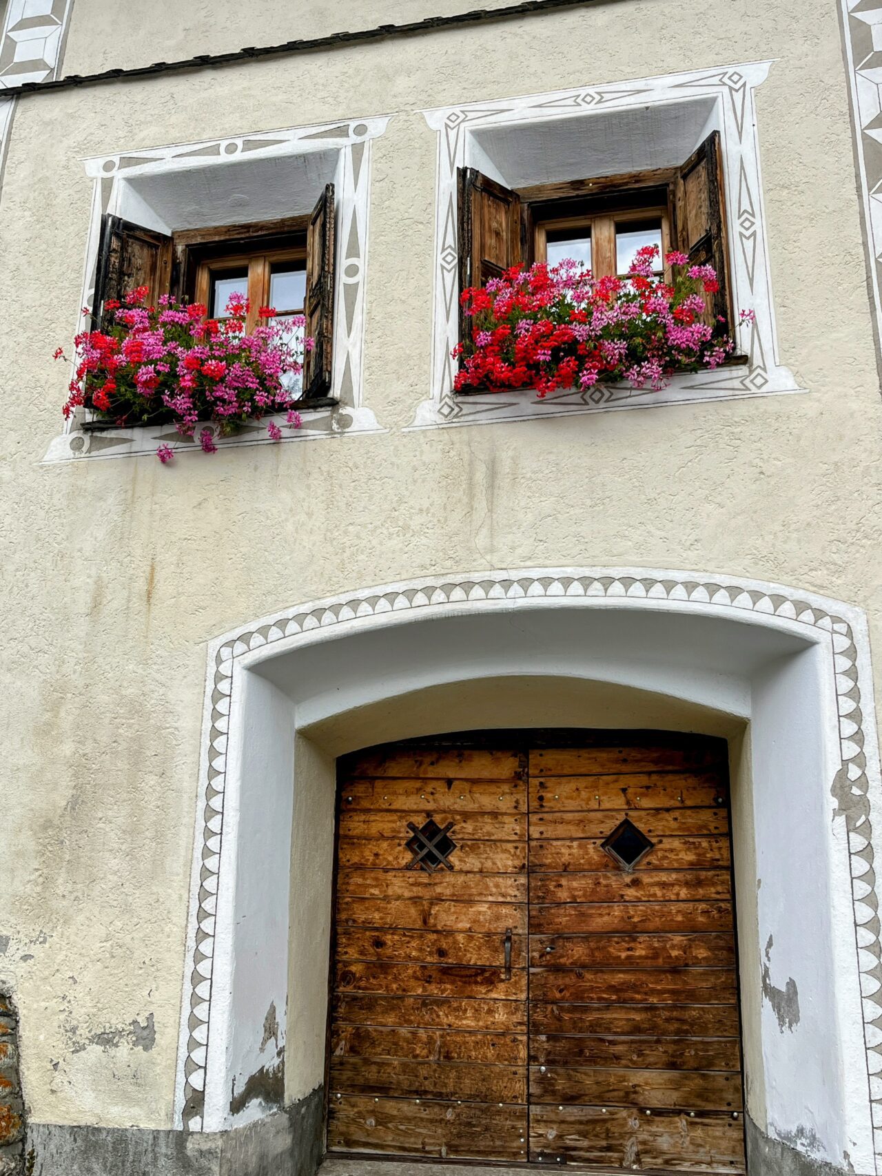 wanderung_bernina_trek_tag_1_madulain_eschahuette_