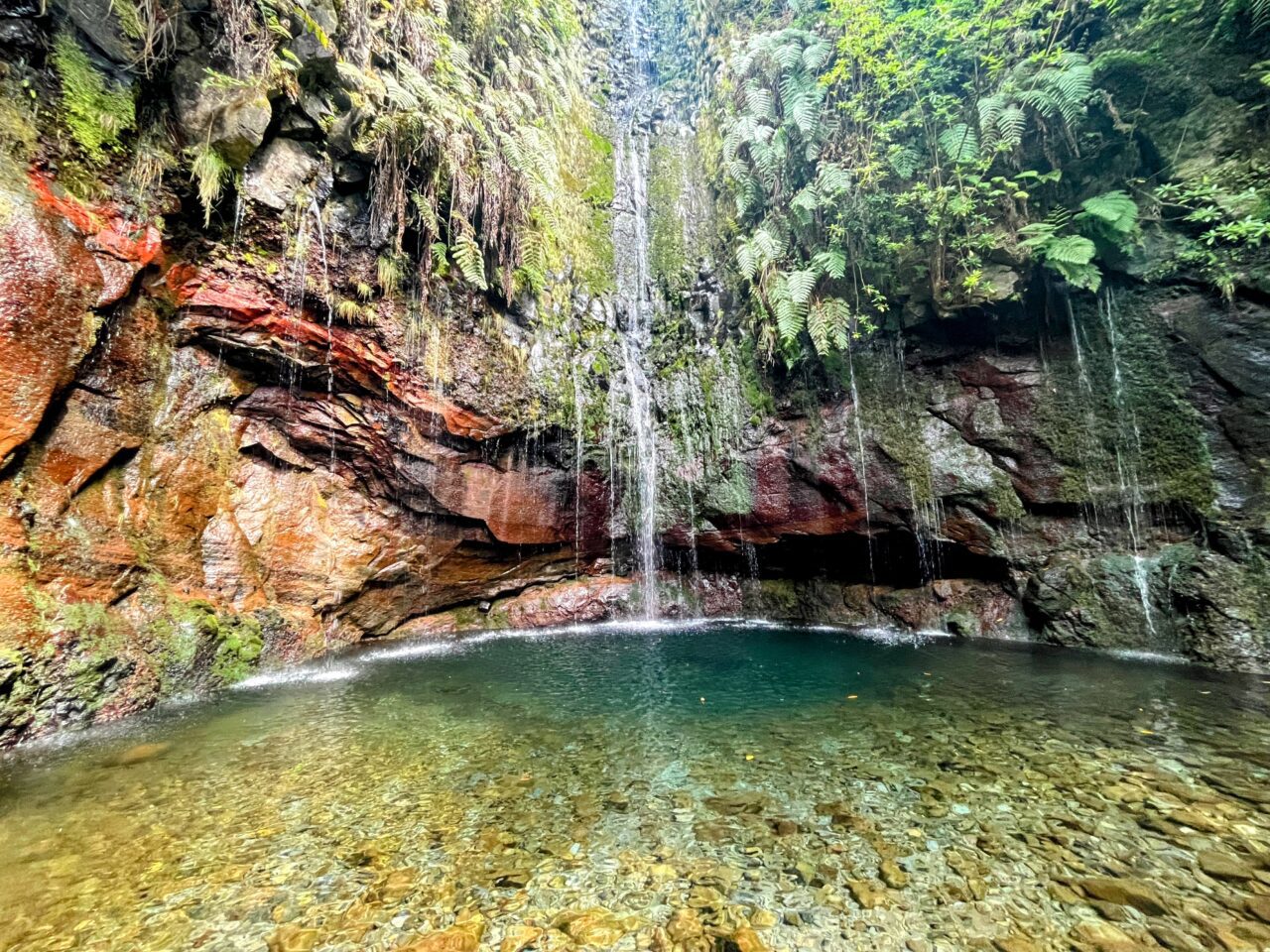 Wanderung_25_Fontes_und_Risco_Wasserfall_