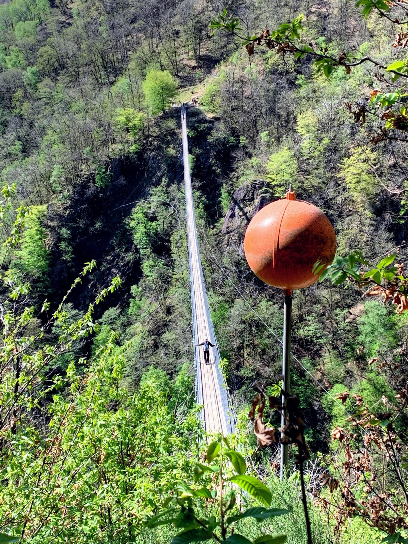 wanderung_tibetische_haengebruecke_carasc_