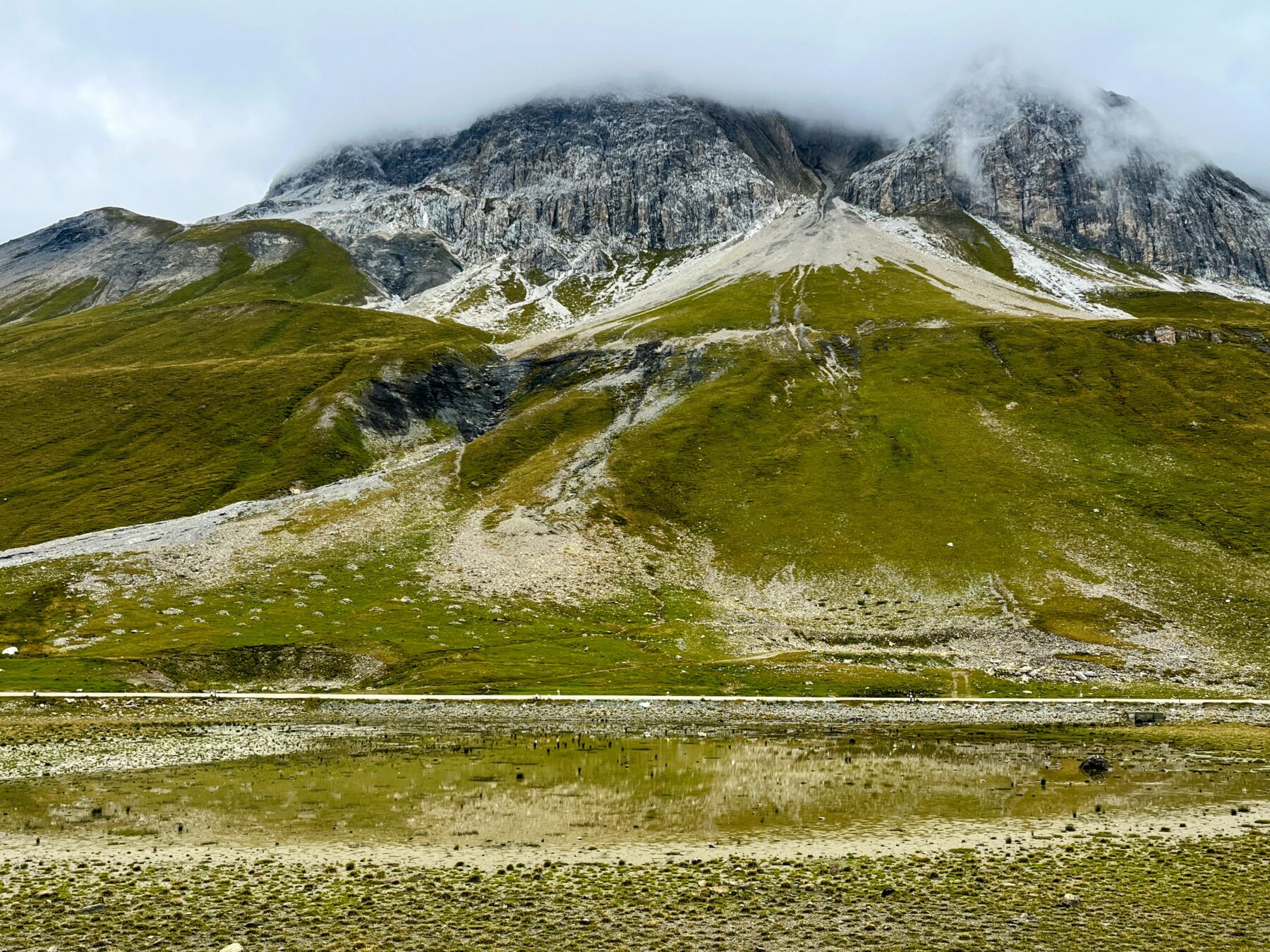 wanderung_bernina_trek_tag_2_eschahuette_jenatschuette_