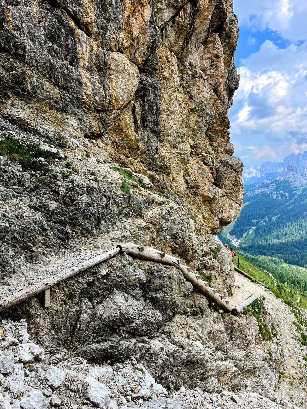 klettersteig_kaiserjägersteig_lagazuoi_tunnel_