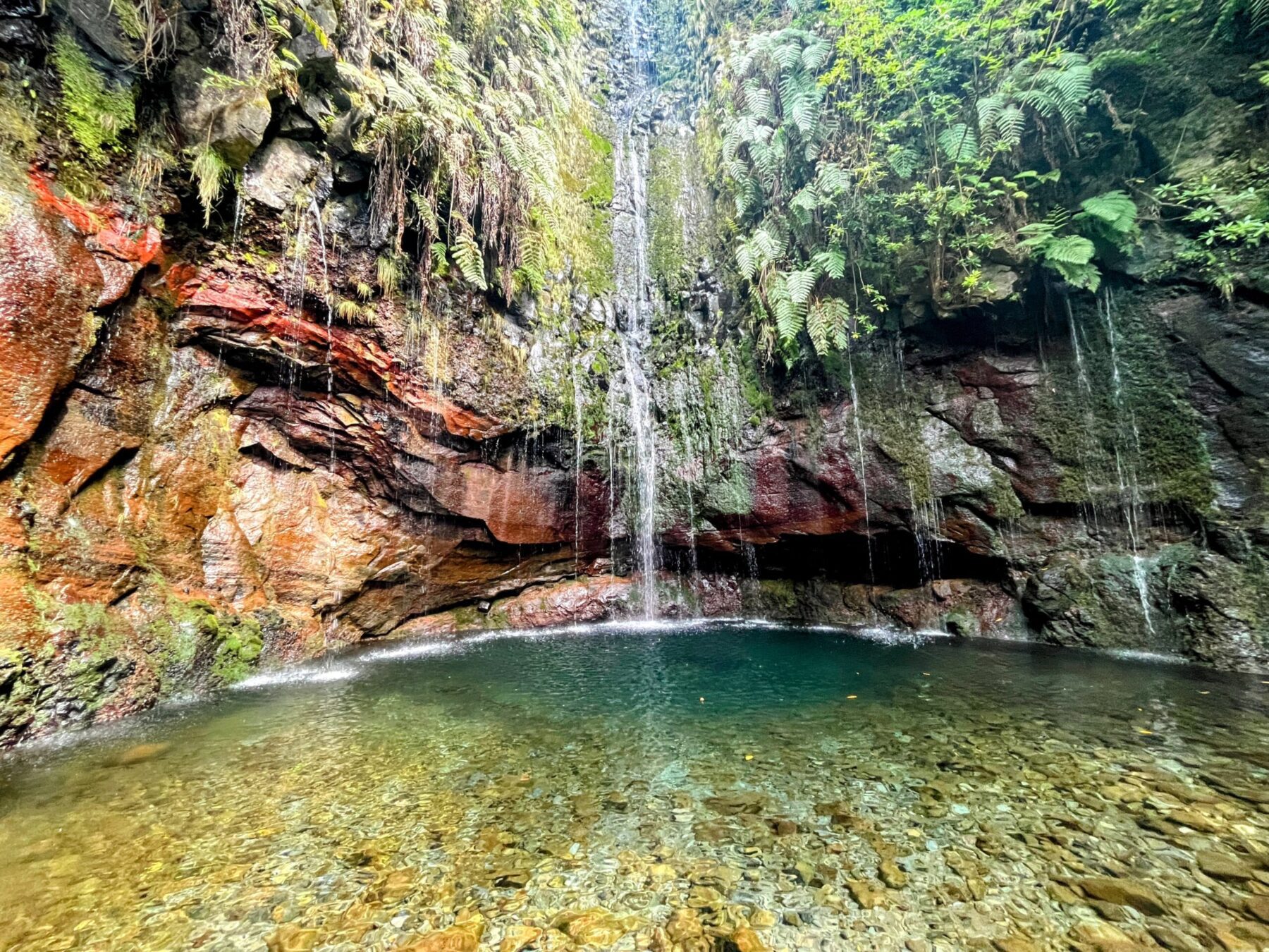 Wanderung_25_Fontes_und_Risco_Wasserfall_