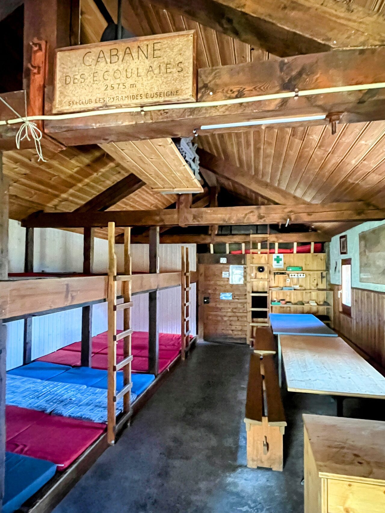 wanderung_alpenpaesseweg_etappe_28_cabane_de_dix_cabane_de_prafleuri_