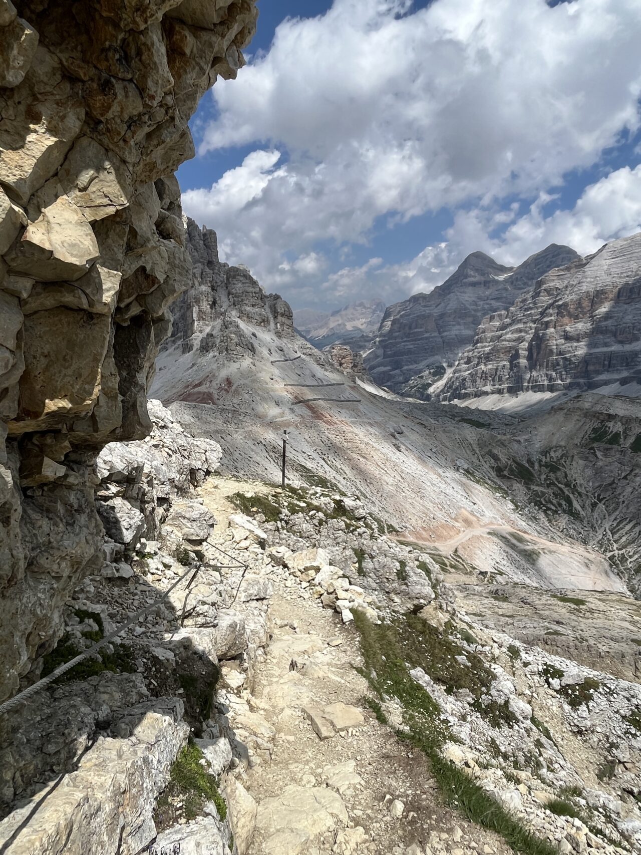klettersteig_kaiserjägersteig_lagazuoi_tunnel_