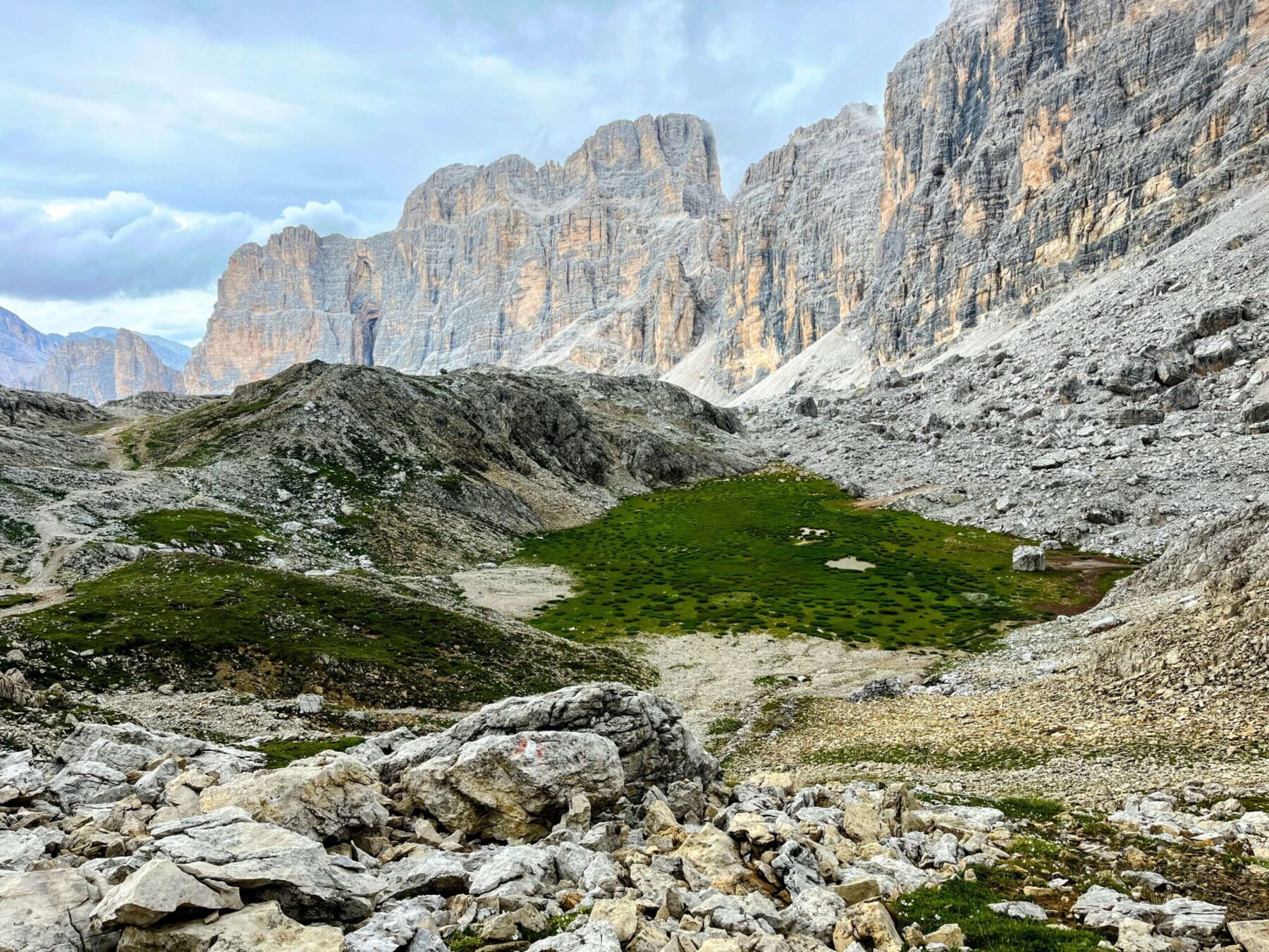 wanderung_dolomiten_hoehenweg_1_etappe_3_rifugio_lavarella_rifugio_lagazuoi_