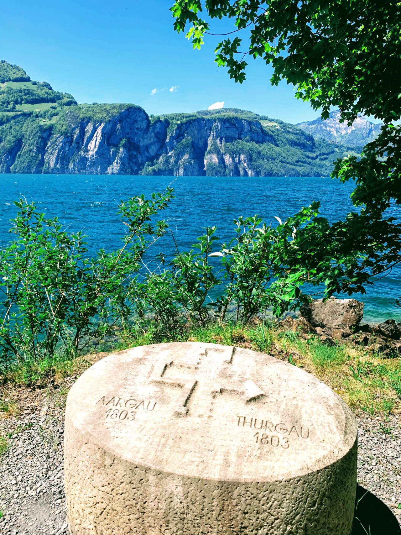 wanderung_weg_der_schweiz_brunnen_flueelen_