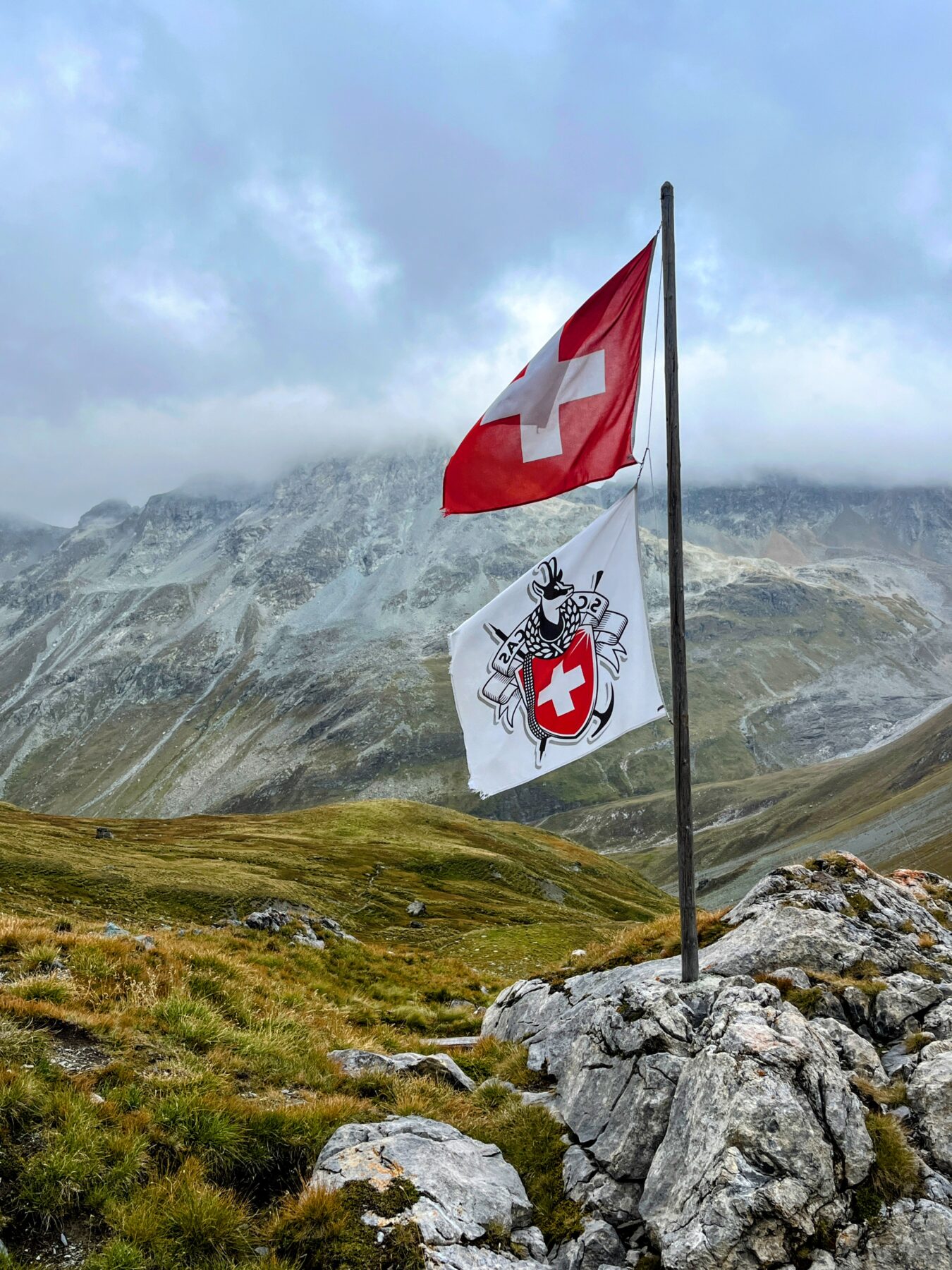 wanderung_bernina_trek_tag_2_eschahuette_jenatschuette_