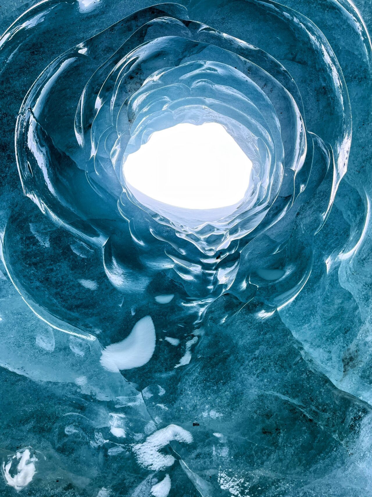 schneeschuhwanderung_gletscherhoehle_morteratschgletscher__IMG_6932