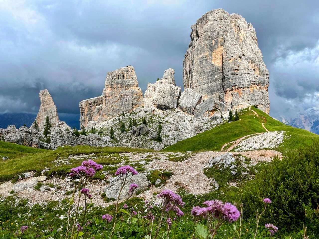 wanderung_dolomiten_hoehenweg_1_etappe_4_rifugio_lagazuoi_rifugio_cinque_torri_